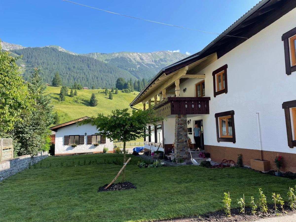 Appartments Krone Bichlbach Exteriör bild
