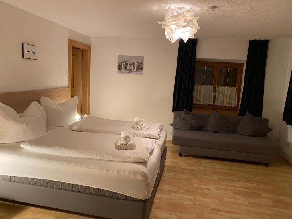Appartments Krone Bichlbach Rum bild