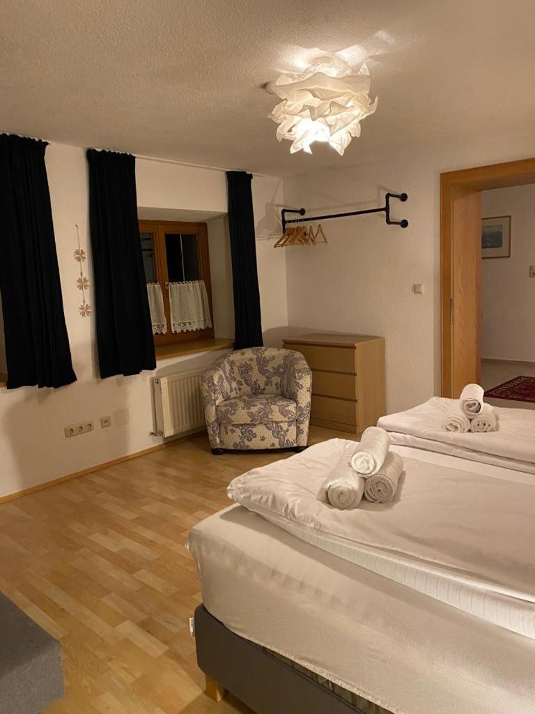 Appartments Krone Bichlbach Rum bild