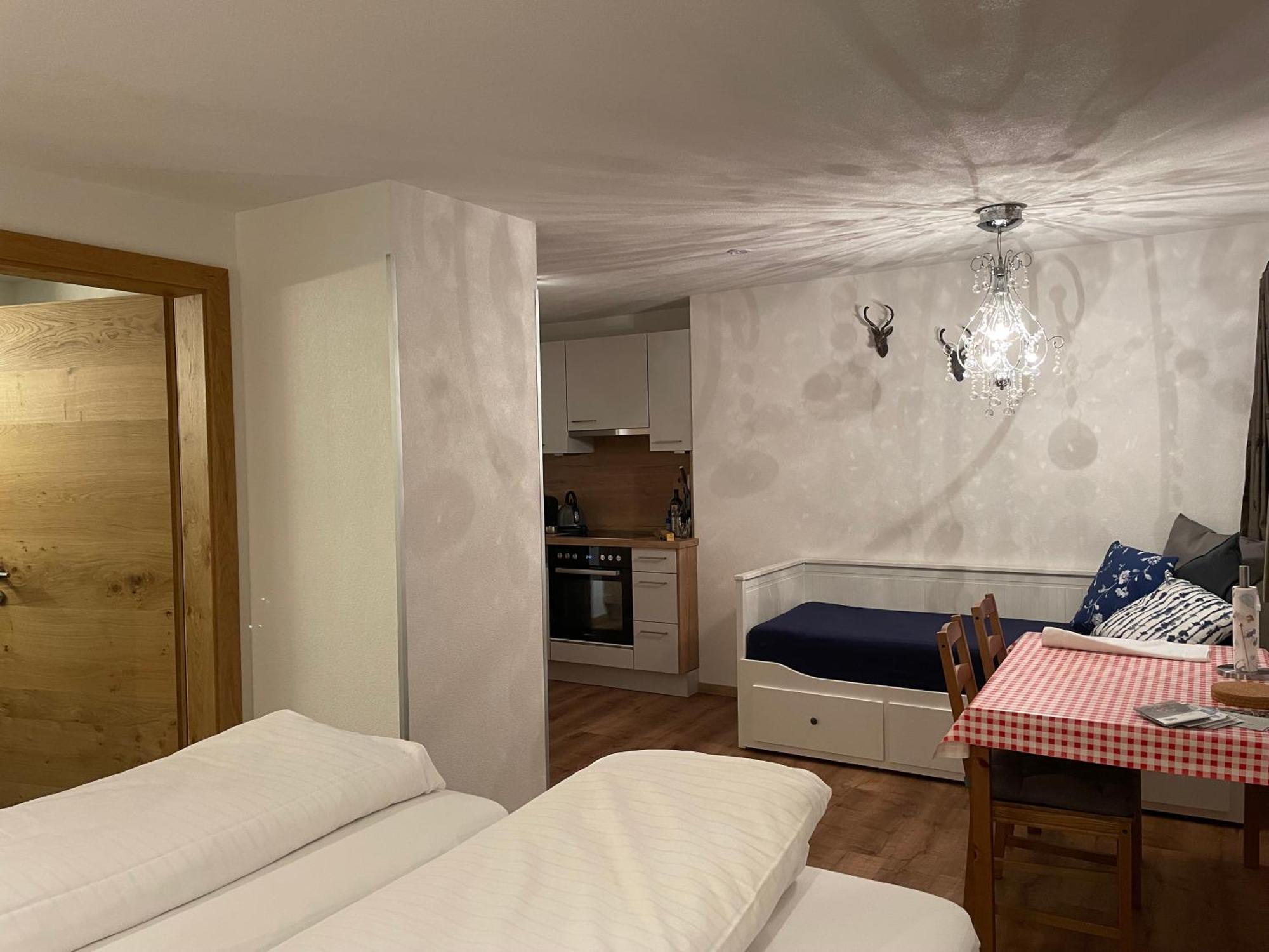 Appartments Krone Bichlbach Rum bild